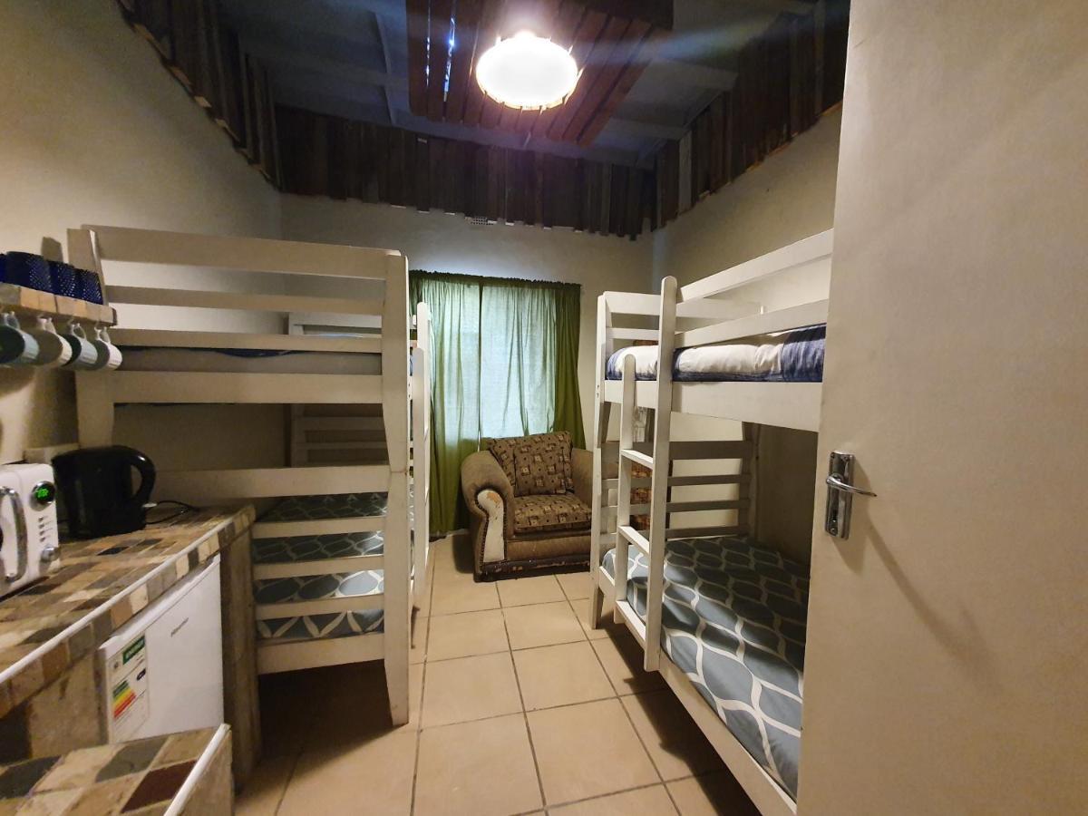 Bedrock Guest Studios Strand Ngoại thất bức ảnh