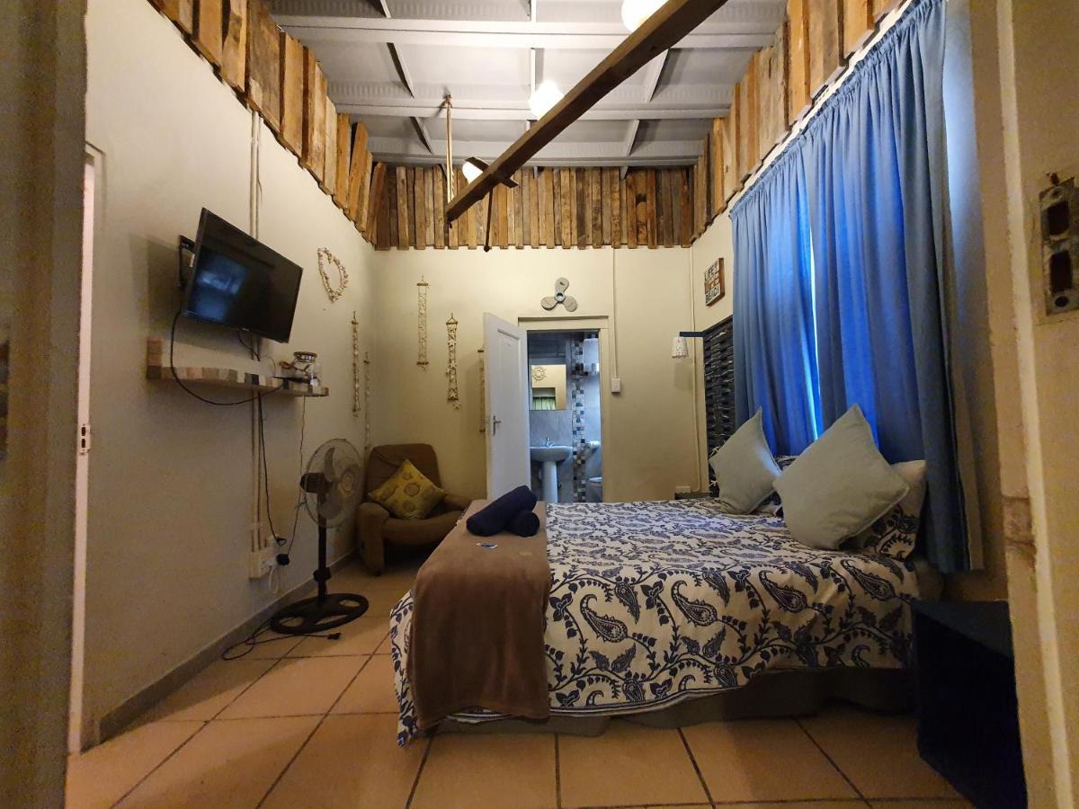 Bedrock Guest Studios Strand Ngoại thất bức ảnh
