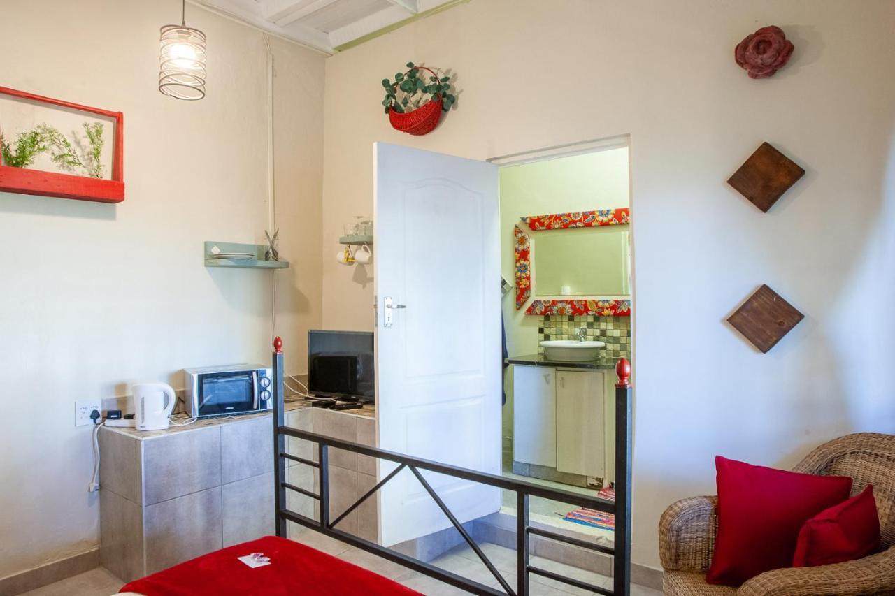 Bedrock Guest Studios Strand Ngoại thất bức ảnh