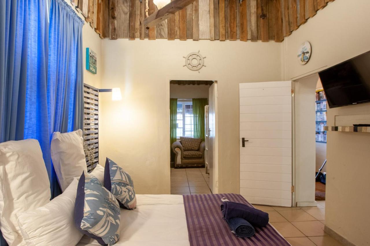 Bedrock Guest Studios Strand Ngoại thất bức ảnh