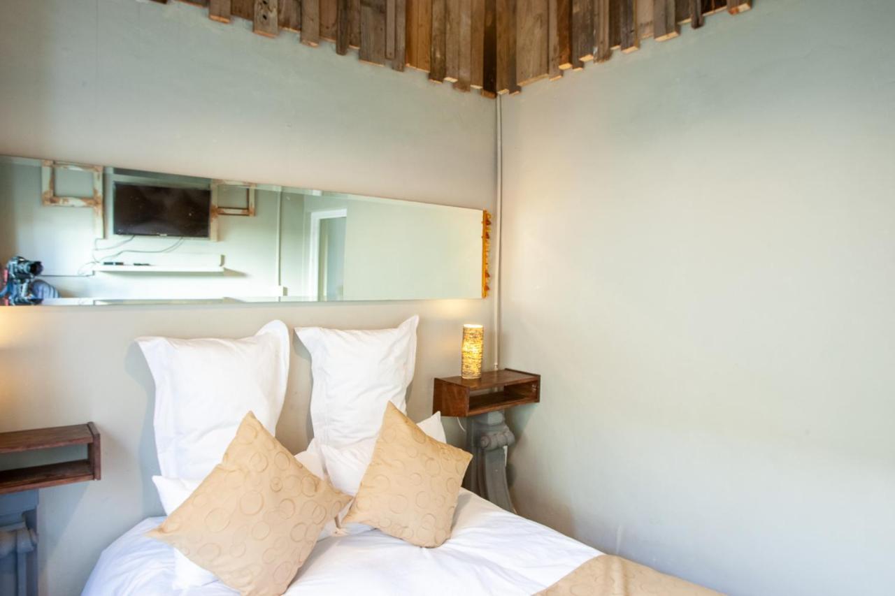 Bedrock Guest Studios Strand Ngoại thất bức ảnh